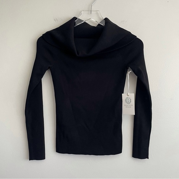 New NWT Tuckernuck Hyacinth House black knit off the shoulder Adrianna top XXS - Picture 4 of 16